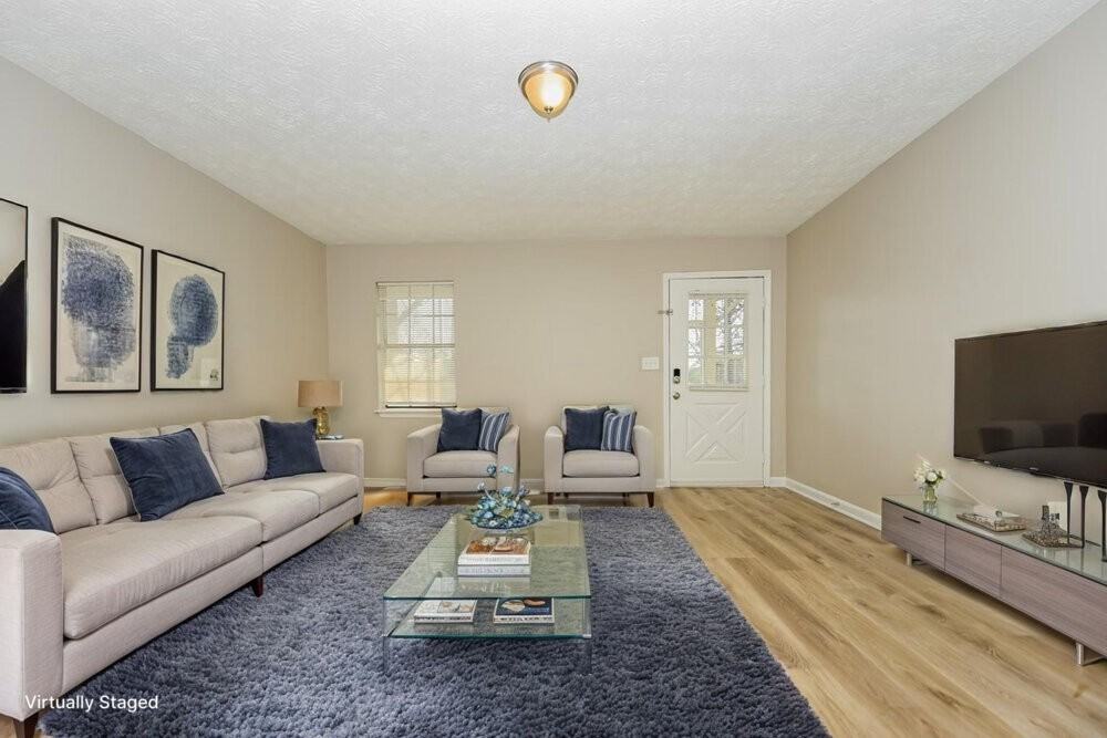 119 Adrian Dr - Photo 3 of 19
