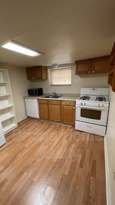 3141 Beechwood Blvd #3 - Photo 3 of 14