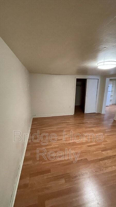 3141 Beechwood Blvd #3 - Photo 5 of 14