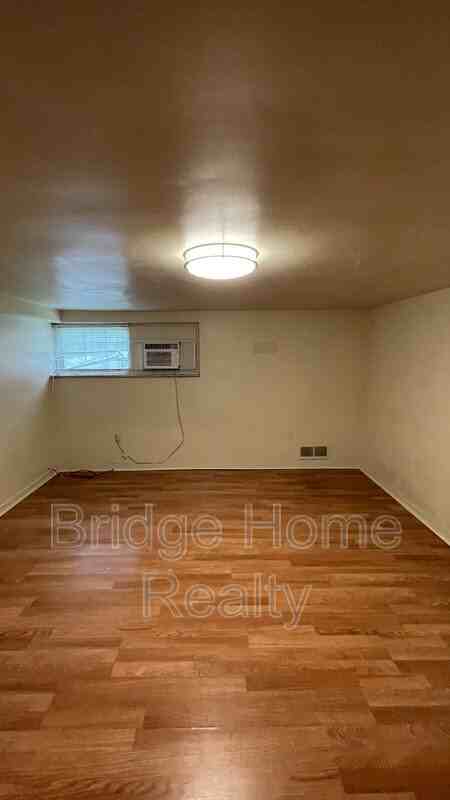 3141 Beechwood Blvd #3 - Photo 6 of 14