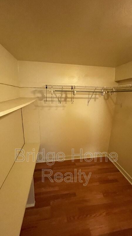 3141 Beechwood Blvd #3 - Photo 7 of 14