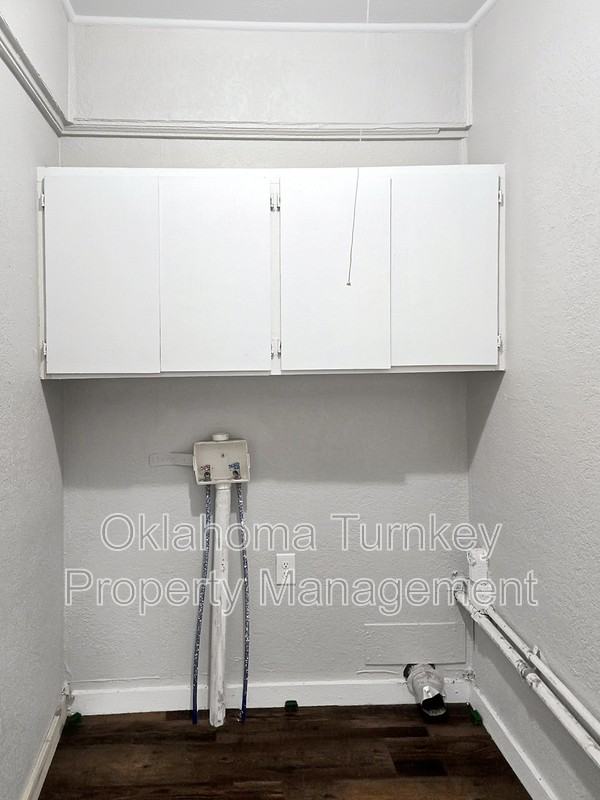 118 N Taft Ave - Photo 6 of 16