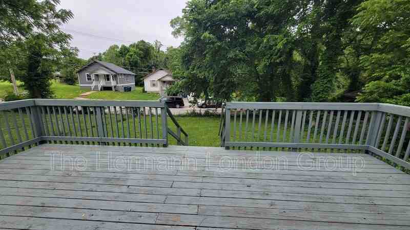 8720 Marcella Ave - Photo 6 of 15