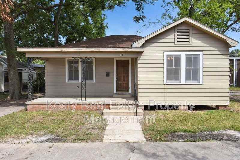 115 Ryan St - Photo 2 of 17