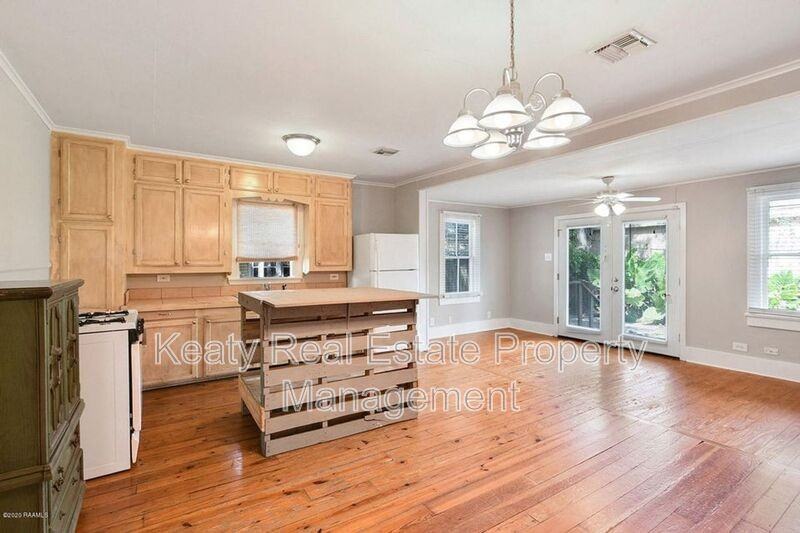 115 Ryan St - Photo 5 of 17