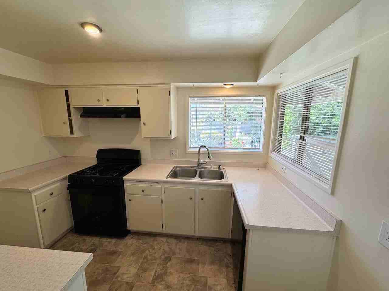 10743 Magnolia Ave #101 - Photo 5 of 14