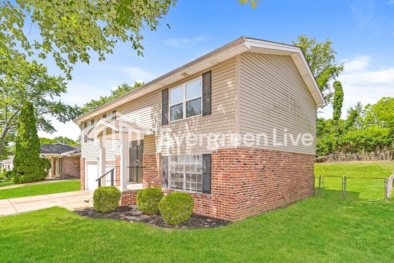 2387 Millvalley Dr - Photo 2 of 15