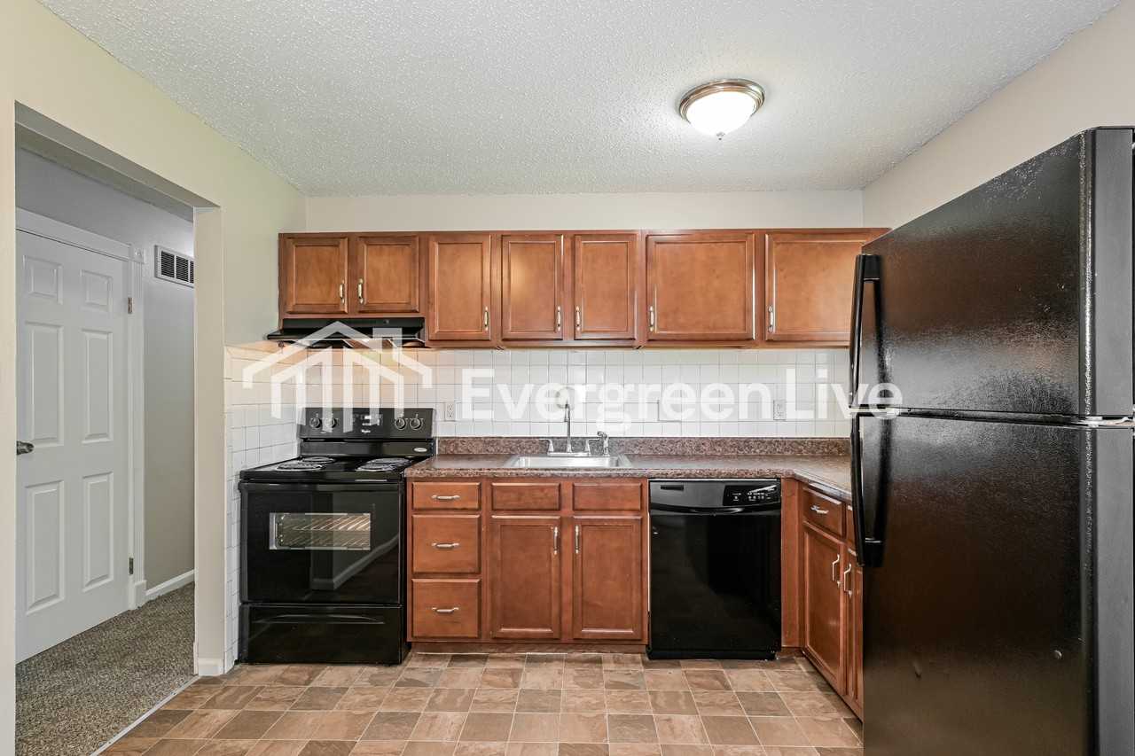 2387 Millvalley Dr - Photo 5 of 15