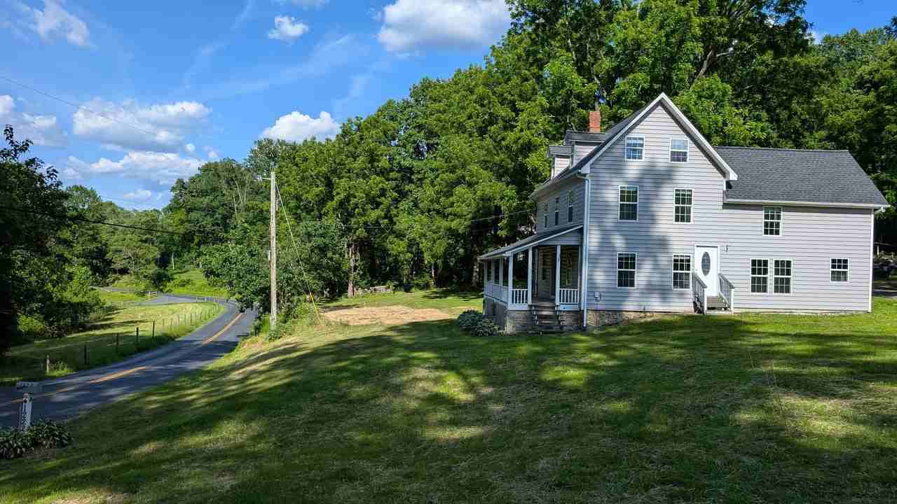 1222 Stafford Rd - Photo 2 of 24