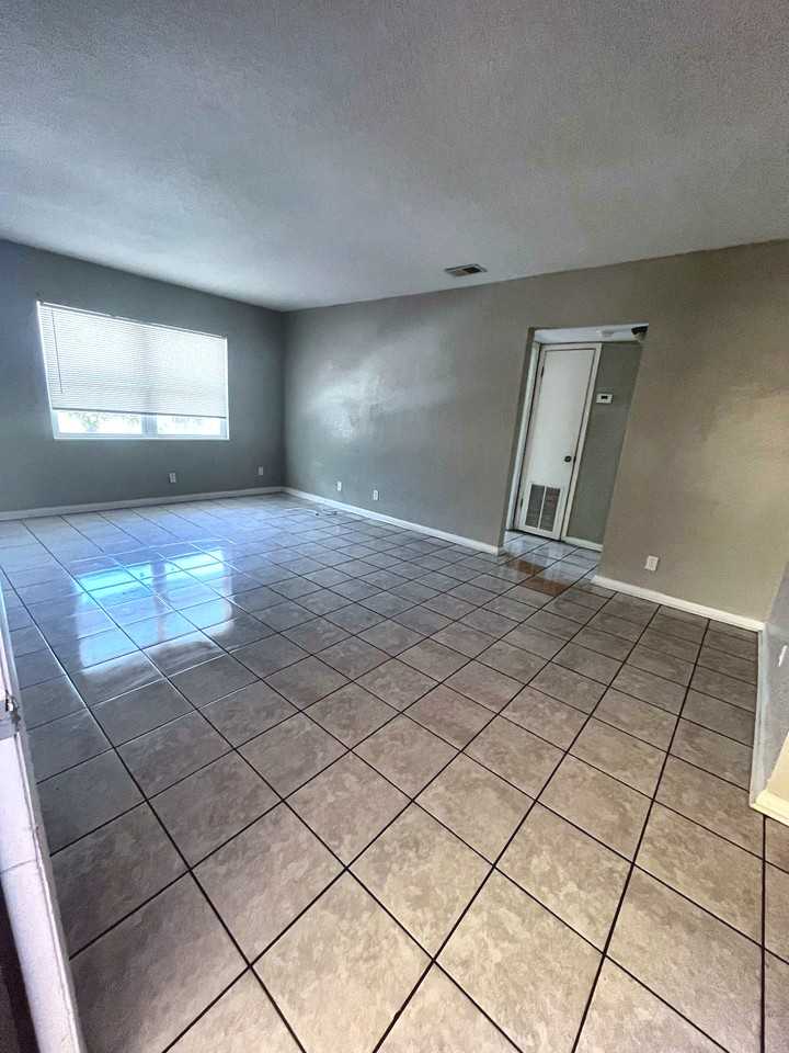 Almeda-3812 N. Canal Street #209 - Photo 2 of 11