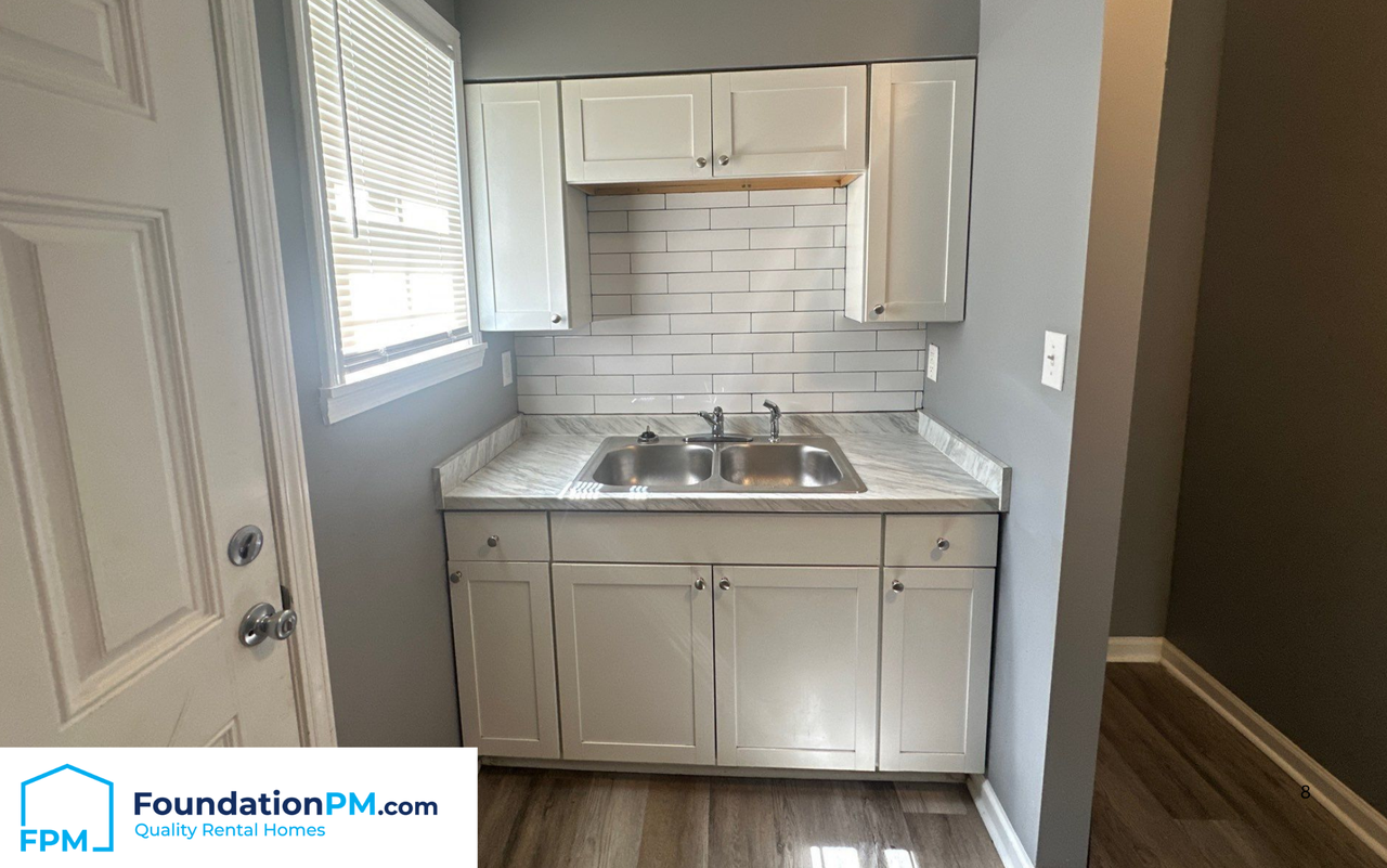 3105 Yale Avenue - Photo 3 of 11