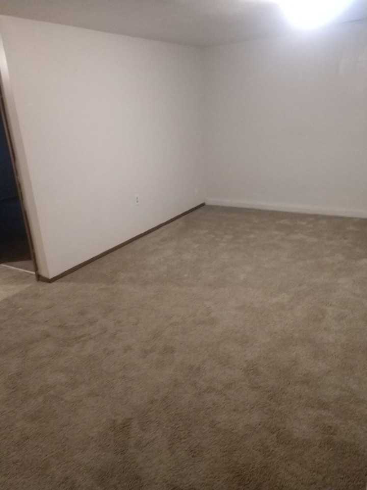 403 Ellen Ave. - Photo 2 of 10