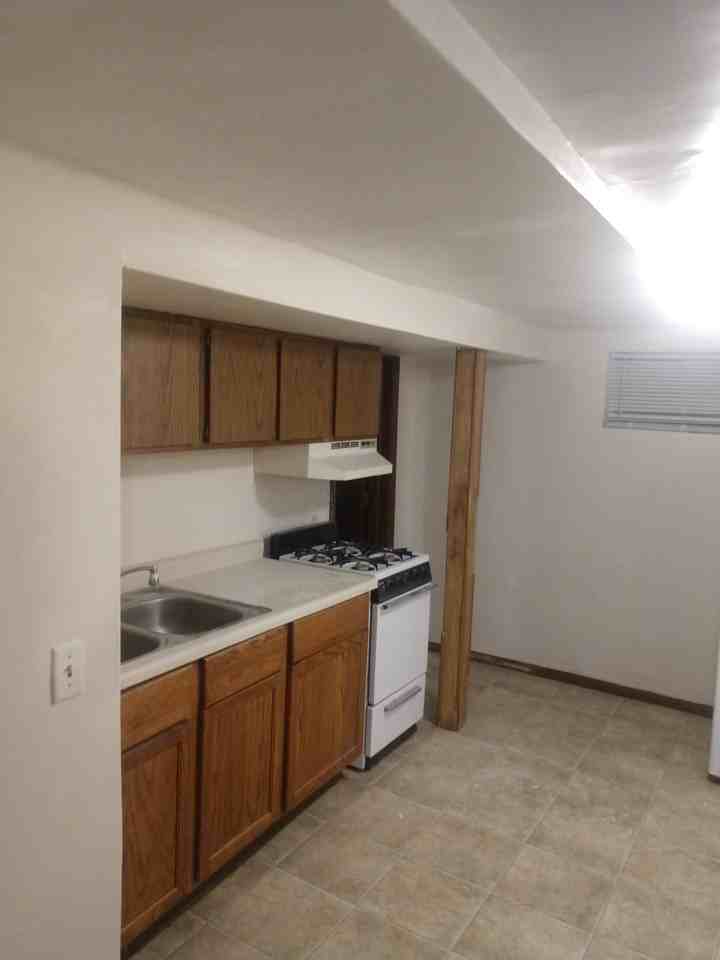 403 Ellen Ave. - Photo 5 of 10