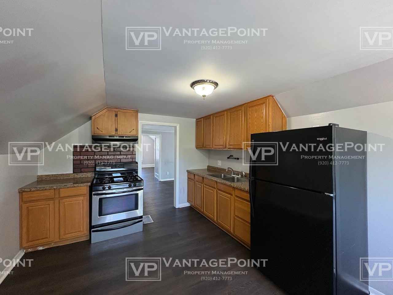 945 Velp Avenue - Photo 3 of 16