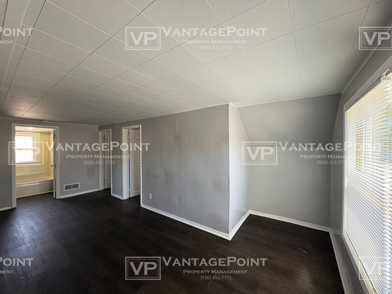 945 Velp Avenue - Photo 6 of 16