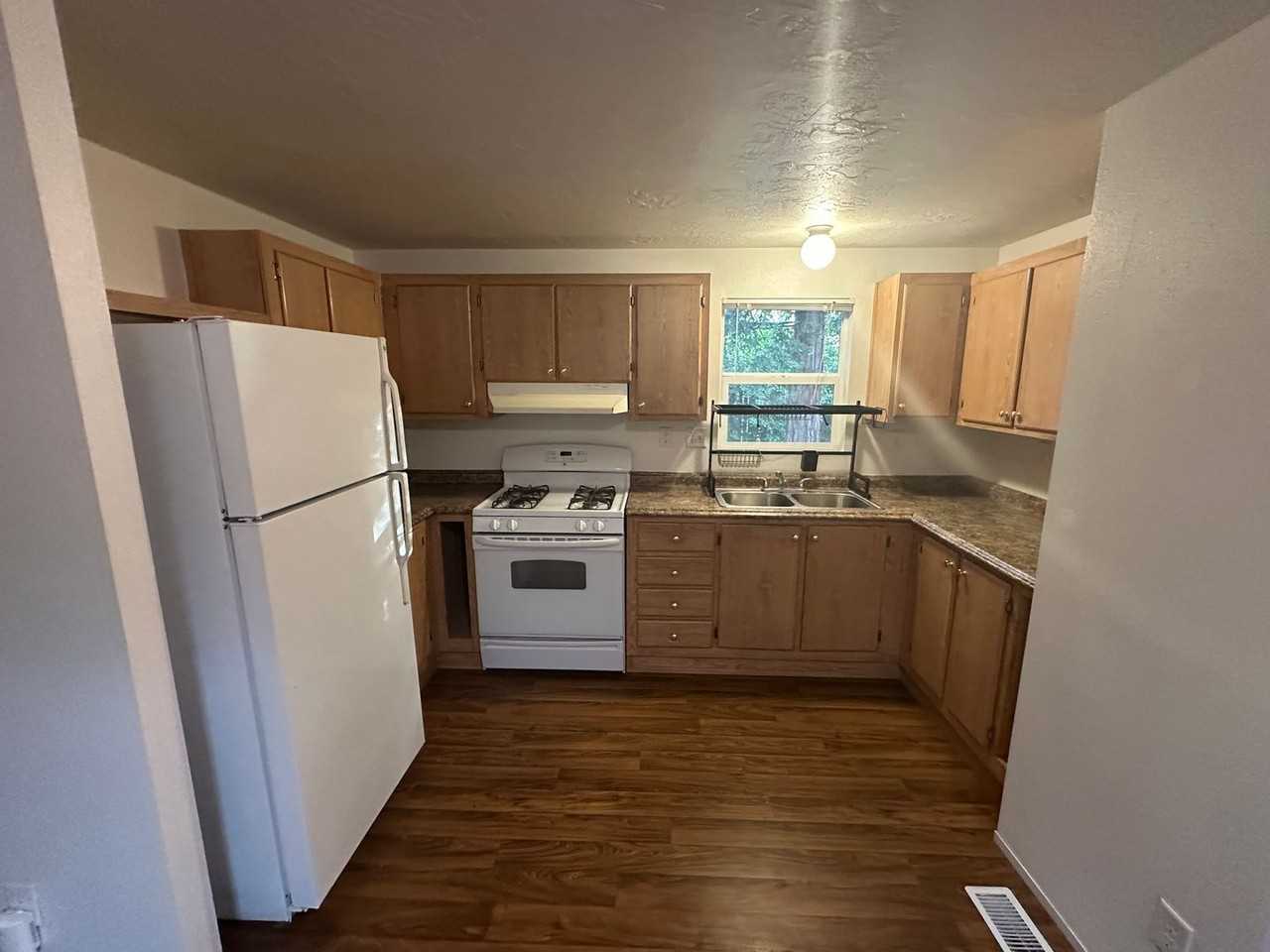 3959 Cartwright St - Photo 2 of 27