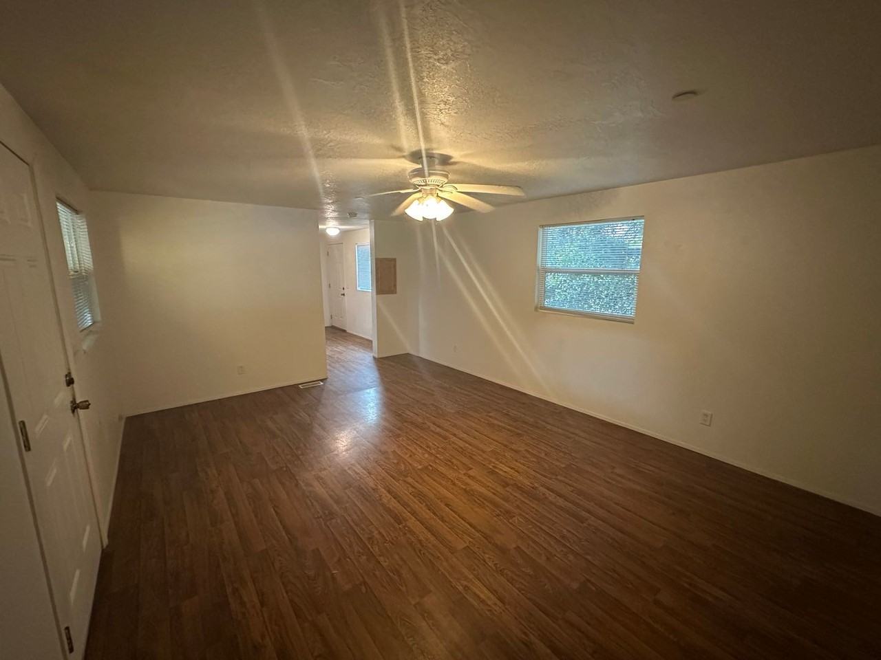 3959 Cartwright St - Photo 7 of 27