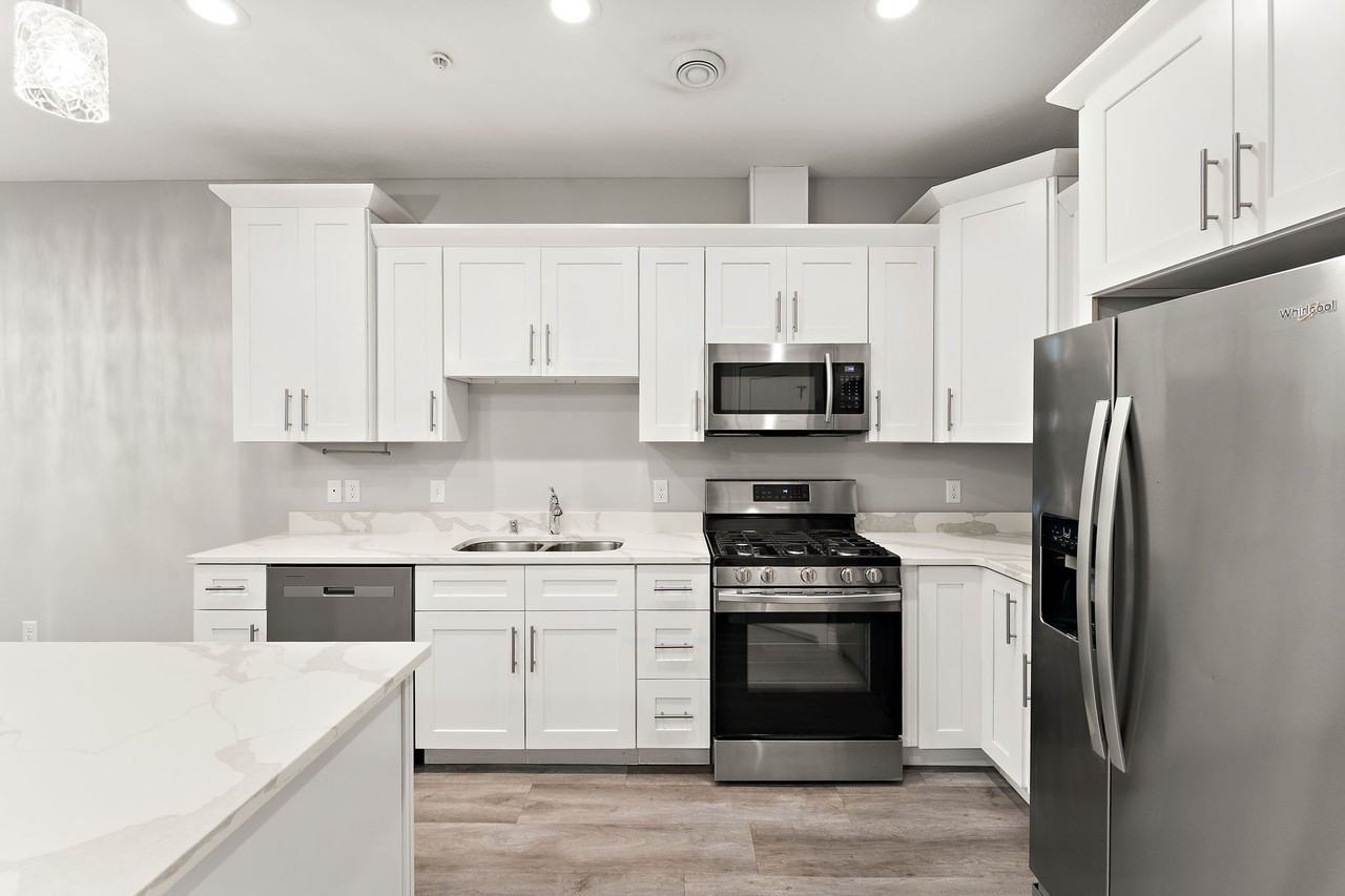 Stone Haven Townhomes - Photo 5 of 39