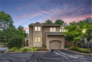 featured image of 42 Greythorne Woods Cir