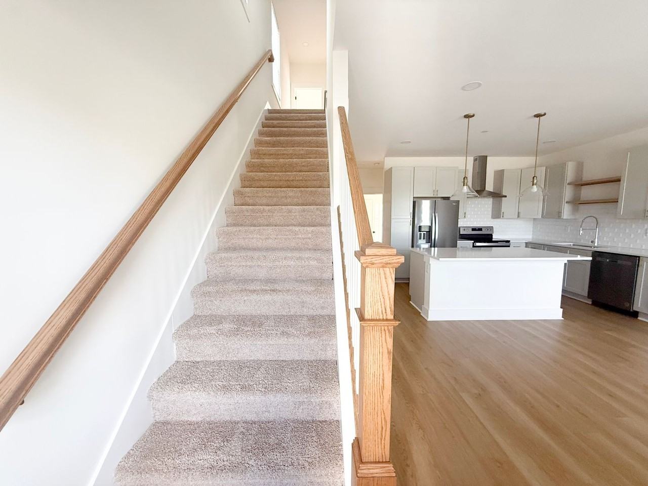1333 Belfair St - Photo 3 of 35