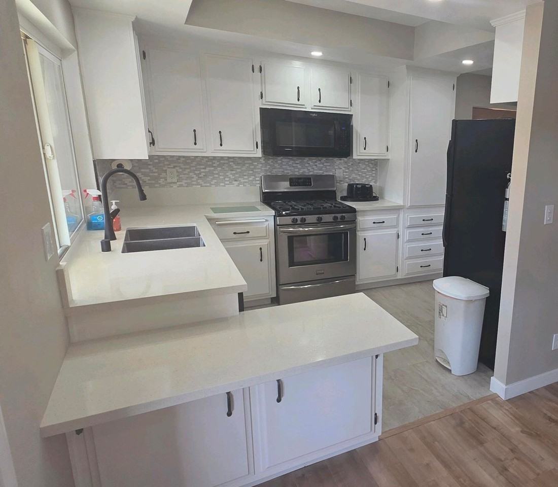 2208 El Grande St - Photo 2 of 9