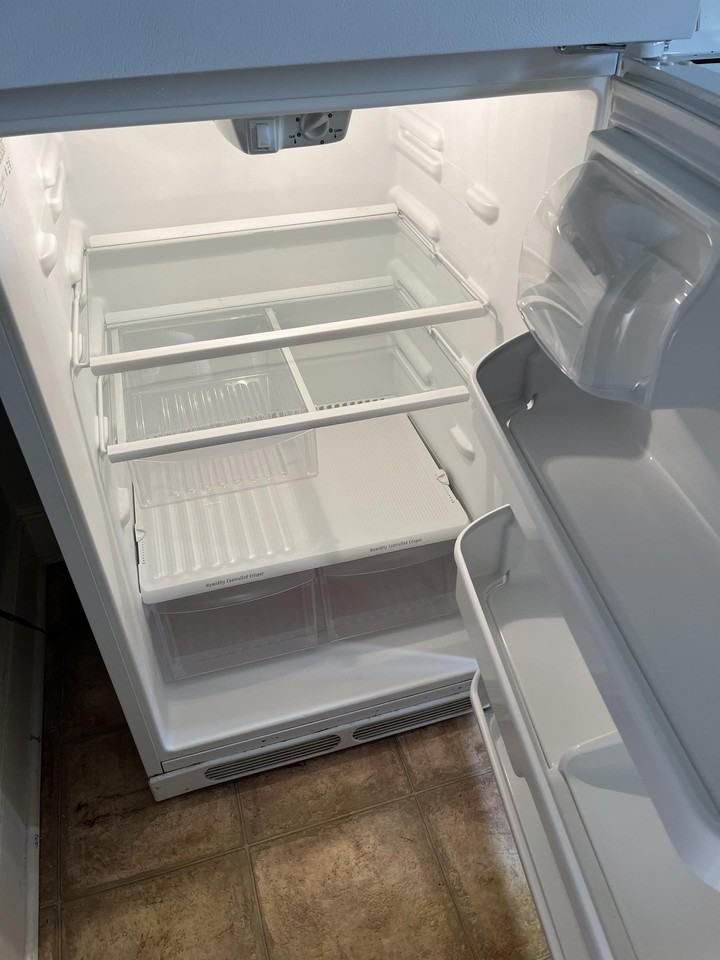 211 West Leicester Street - Photo 5 of 11
