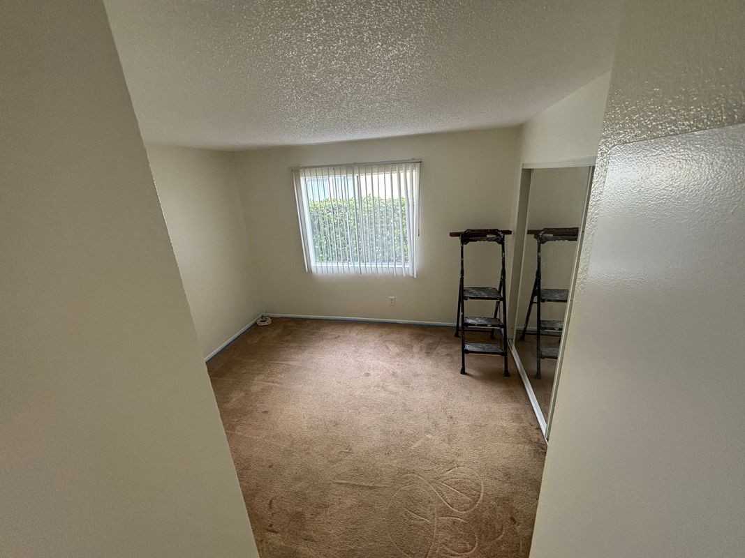 9628 Beverly St - Photo 4 of 14
