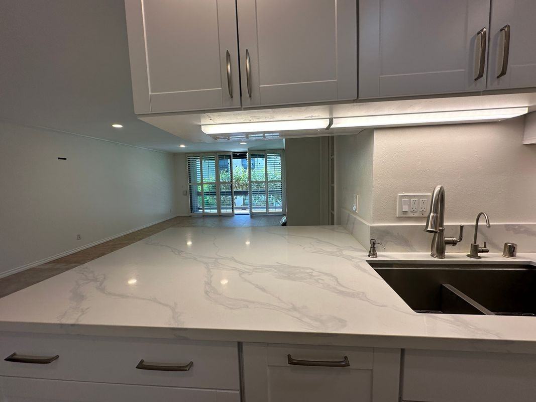 7777 W 91st St - Photo 6 of 32