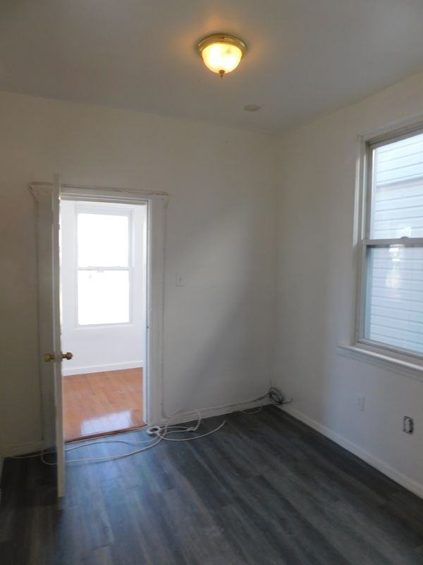 48 Randolph Ave - Photo 4 of 11