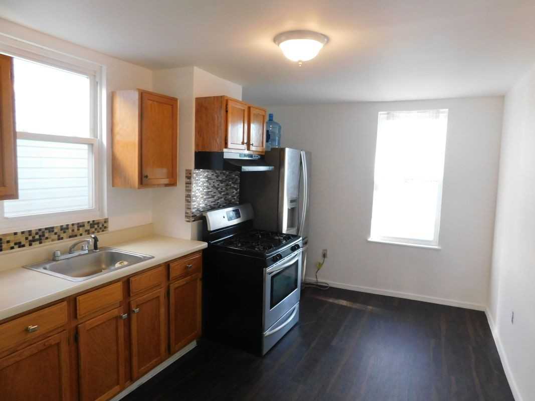 48 Randolph Ave - Photo 7 of 11