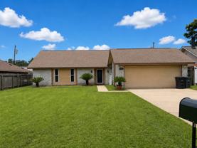 14443 Bywood Ave - Photo 1 of 1