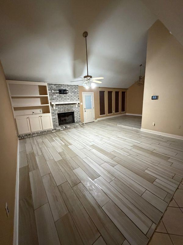 14443 Bywood Ave - Photo 3 of 5