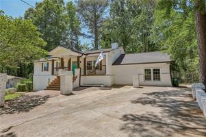 featured image of 3898 Skidmore Dr