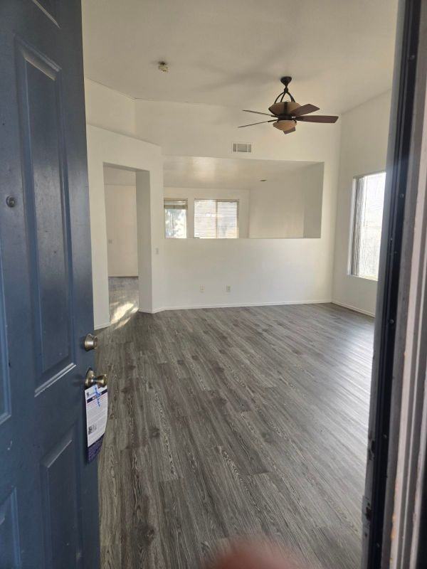 421 Steiner Dr - Photo 2 of 30