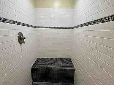 75 Whitney Ave - Photo 7 of 10