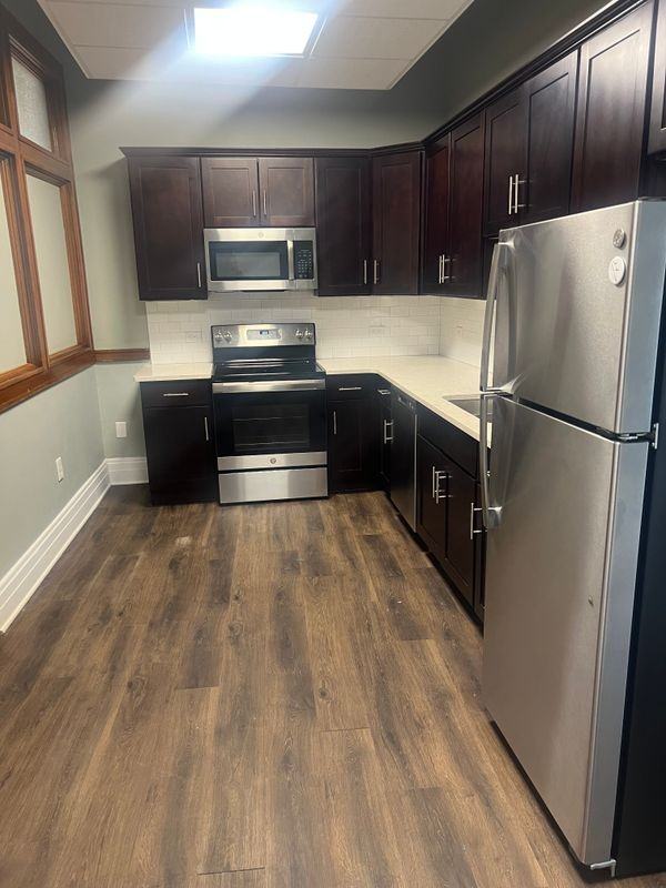 1377 Main St - Photo 4 of 6