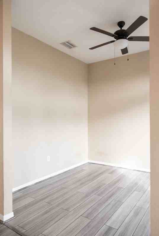 4213 Garden Blvd - Photo 3 of 23