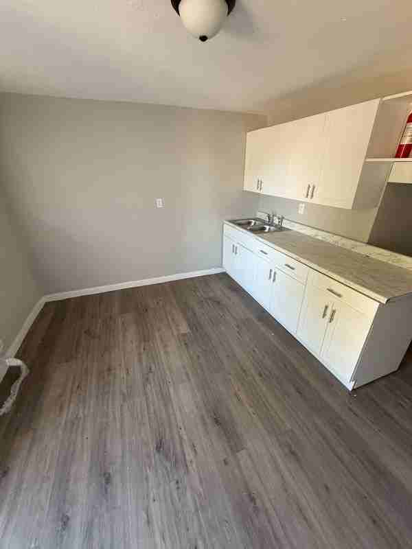 656 Sw Avenue C Pl ##5 - Photo 5 of 6