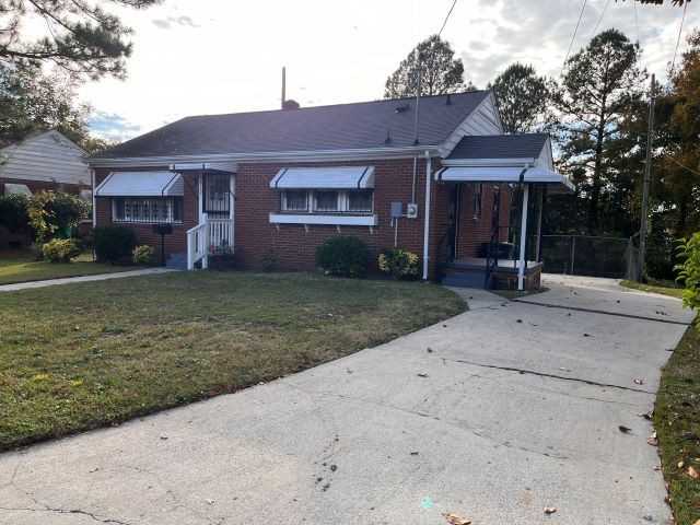 1612 Lincoln Dr - Photo 2 of 3