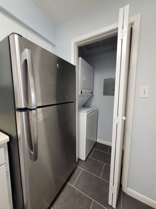 3919 Fairmont Pkwy Apt 180 - Photo 7 of 15