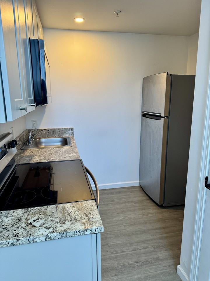 235 East St #120 - Photo 5 of 11