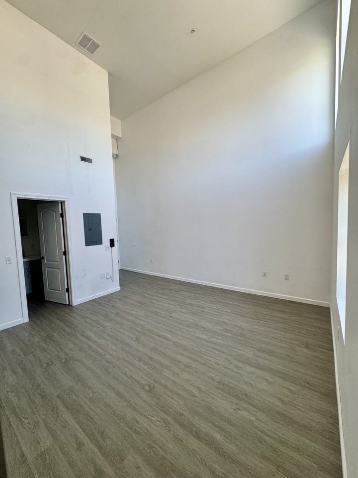 235 East St #122 - Photo 2 of 6