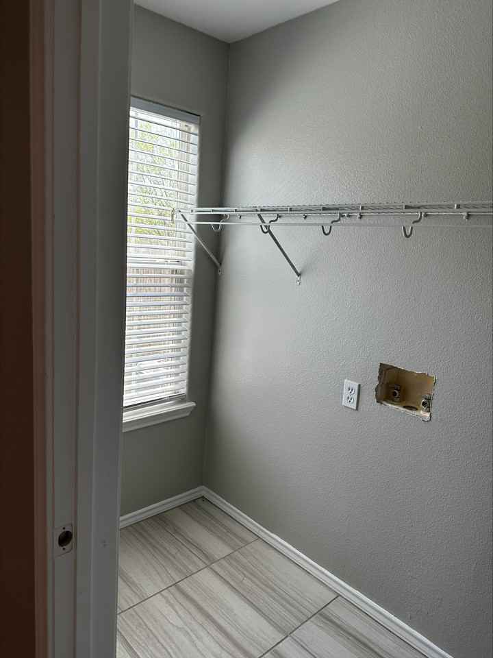 Redbud Place Apartments - Photo 7 of 50