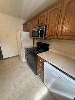 featured image of 572 James Dr #578