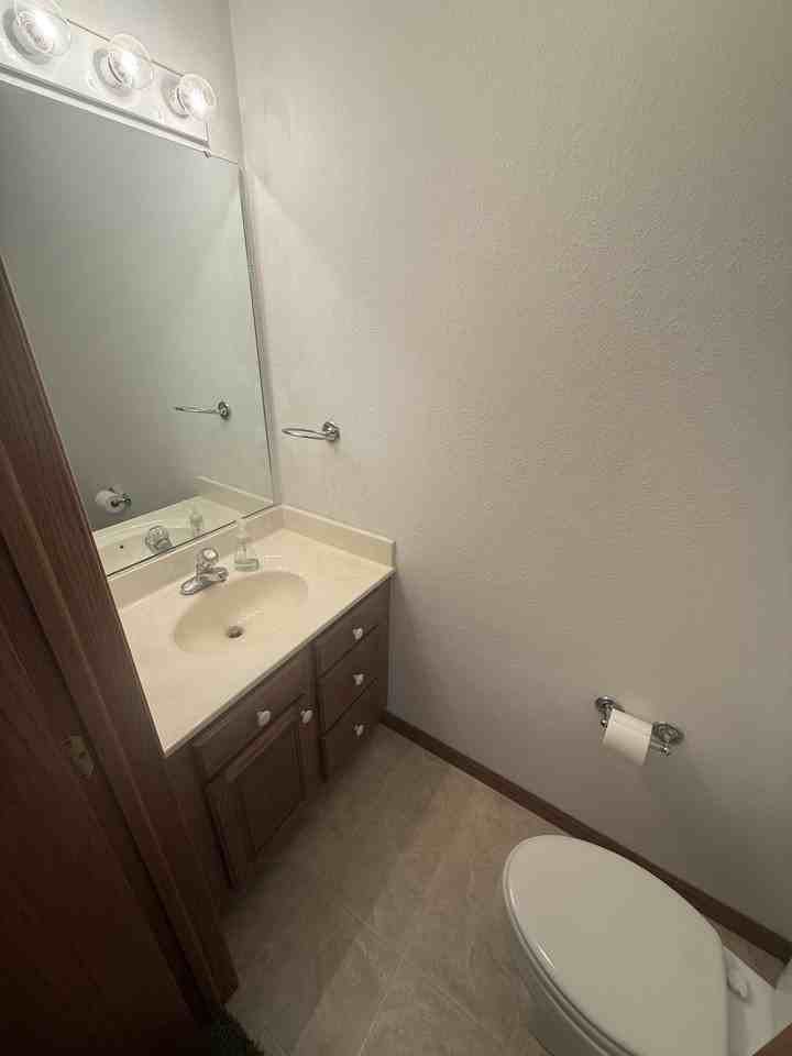 572 James Dr #578 - Photo 5 of 7