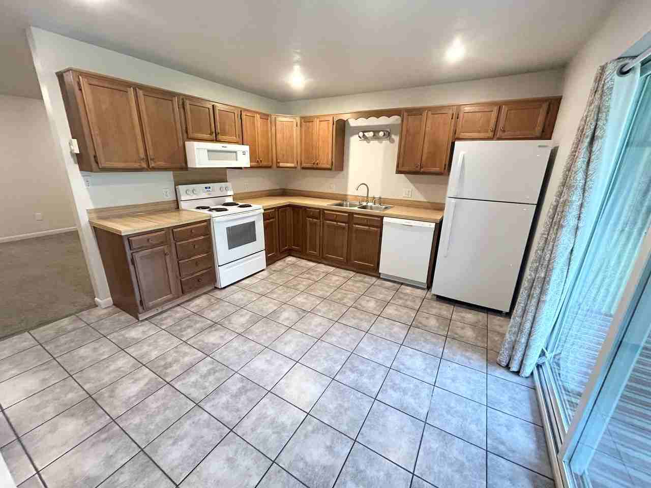 640 West Valley Drive - Photo 5 of 29