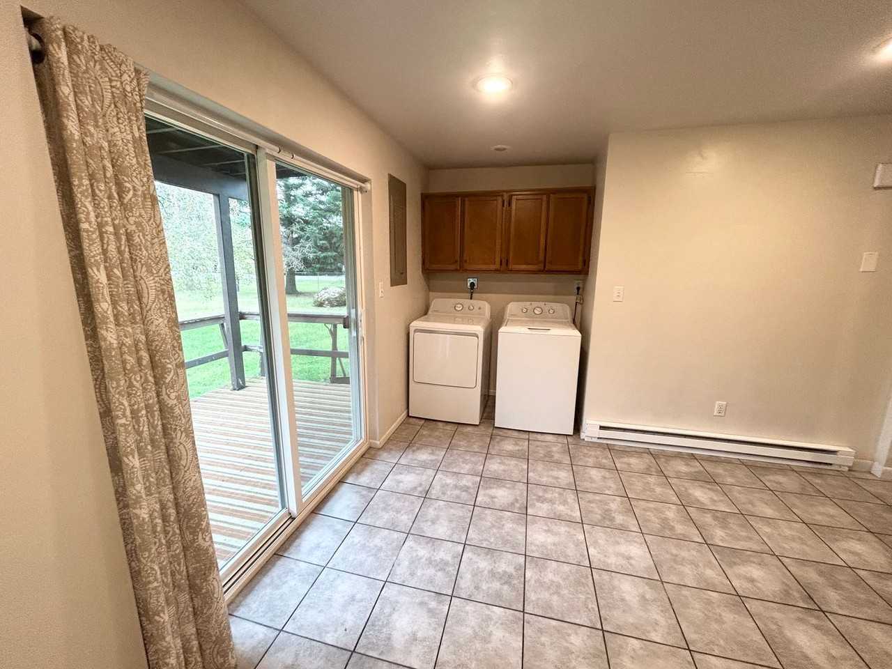 640 West Valley Drive - Photo 6 of 29