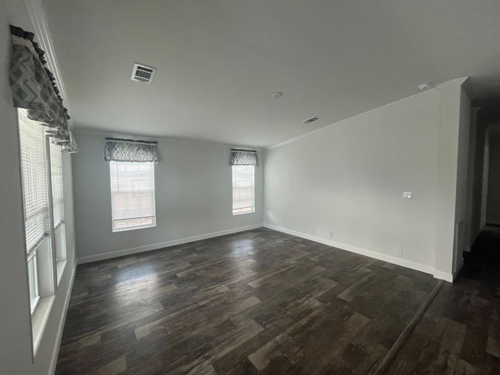 587 Leopard Ln #587 - Photo 4 of 37