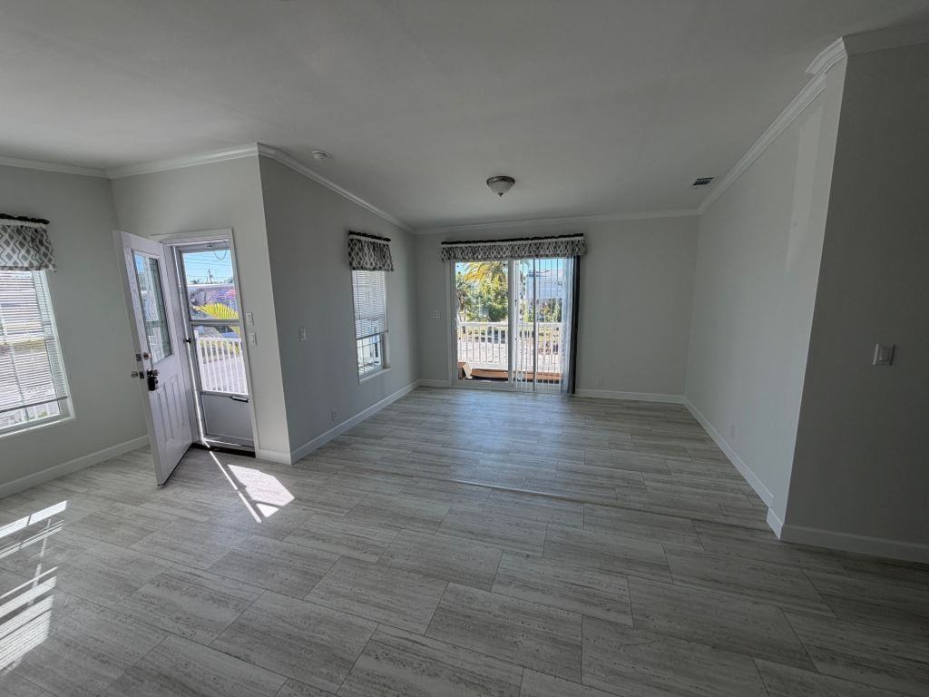 53 6th St W - Photo 7 of 31