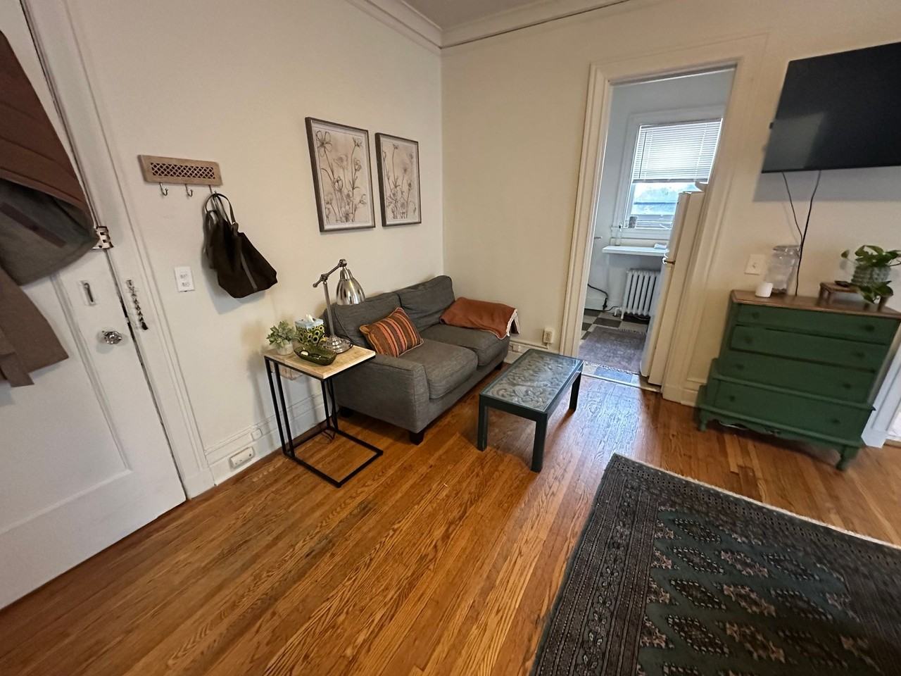 198 - Photo 2 of 3